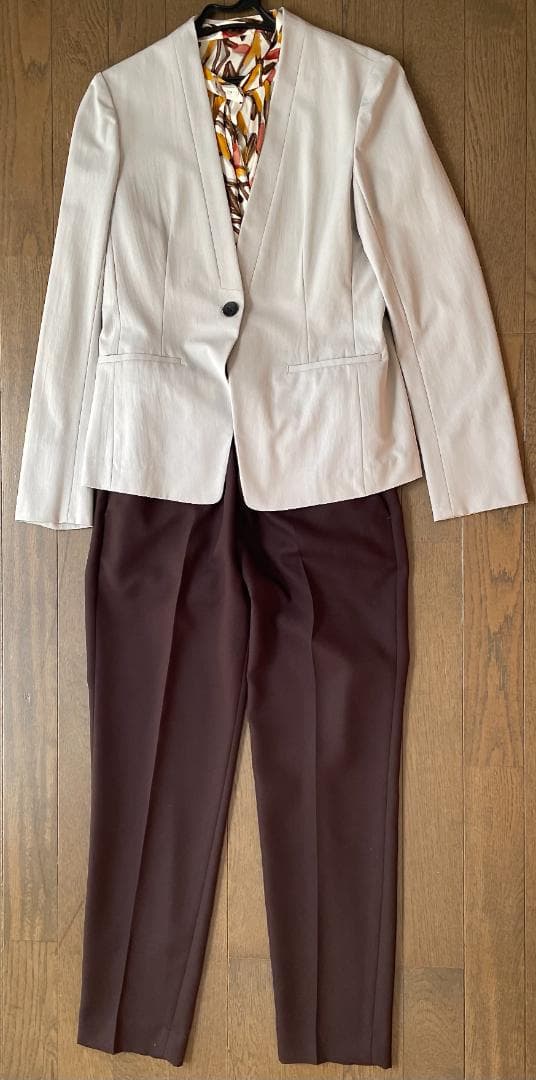 ICBノーカラージャケットタイトスカートセットアップ