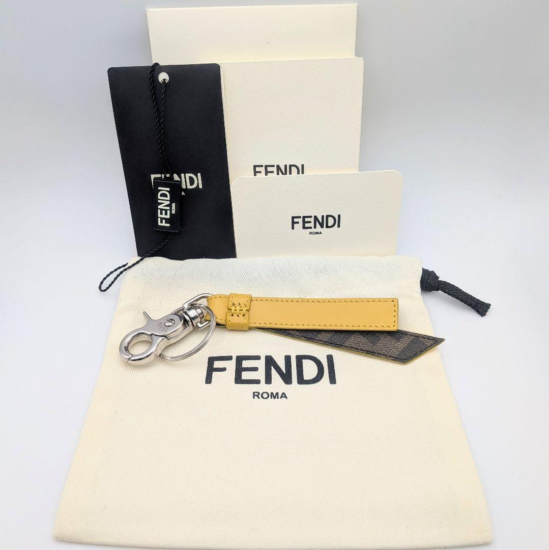 フェンディ FENDI ズッカ バッグチャーム キーホルダー 保存袋付