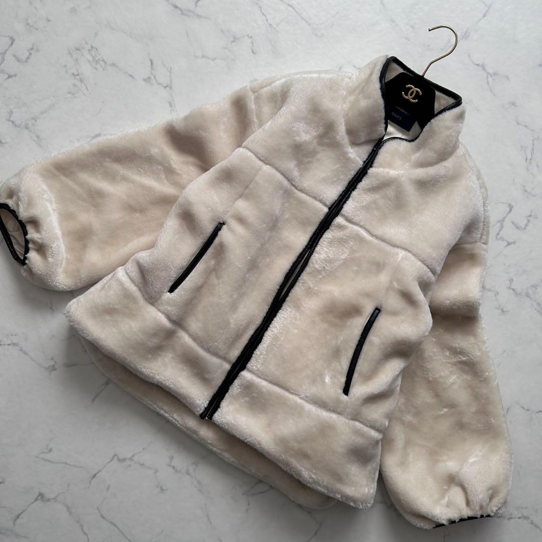 SHIPS WEB限定 高密度 ブライト ボア スタンドコート ホワイト