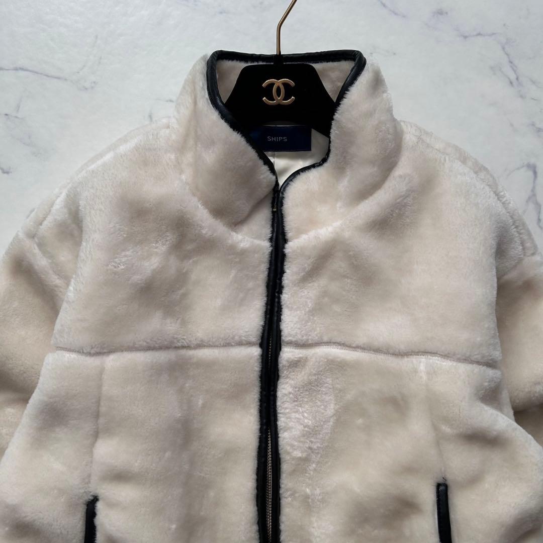 SHIPS WEB限定 高密度 ブライト ボア スタンドコート ホワイト