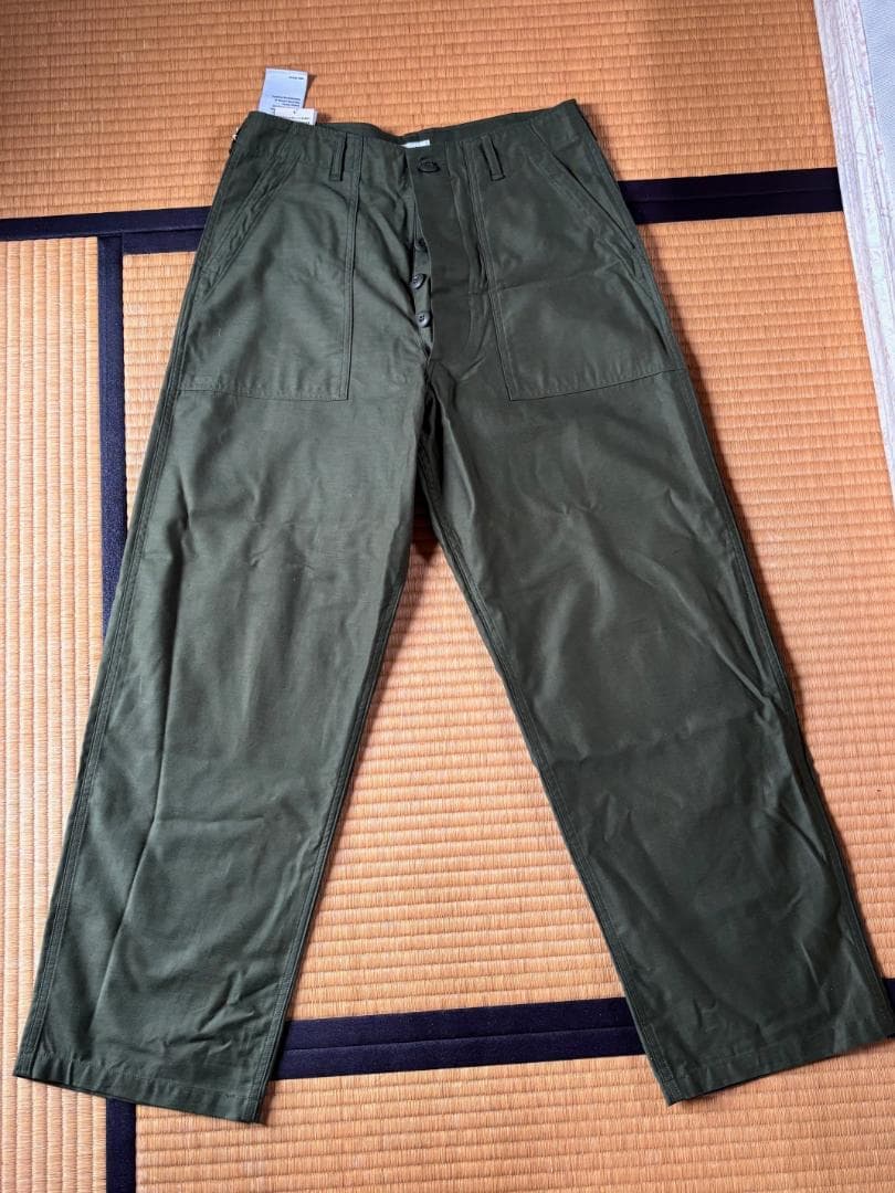 CIOTA スビンコットンバックサテン ベイカーパンツ カーキ５ シオタ