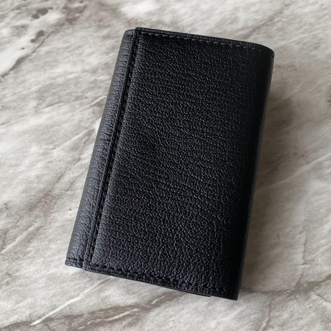 2279 新品【ラルコバレーノ】スマートキーケース 鍵入れ 本革 レザー 黒