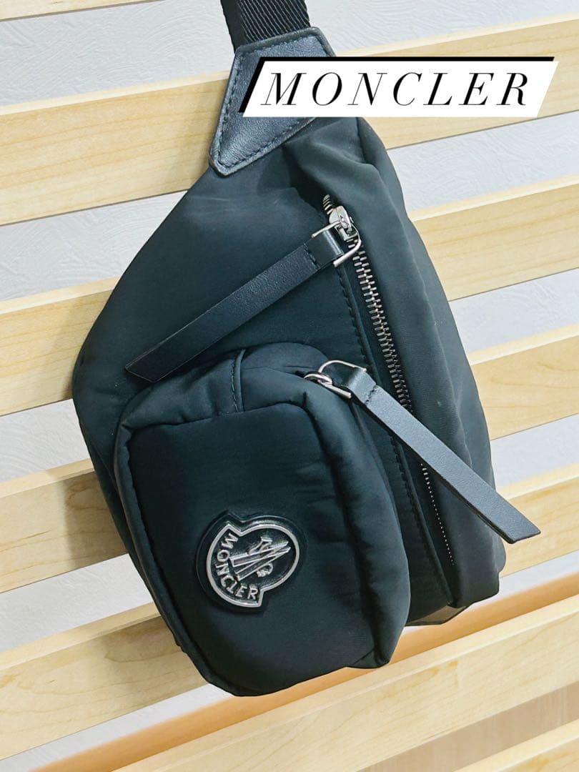 【良品】モンクレール ウエスト ボディバッグ黒J2 5M00001
