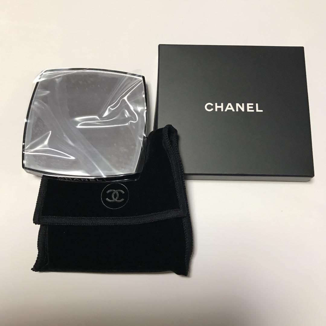 CHANEL ダブルミラー