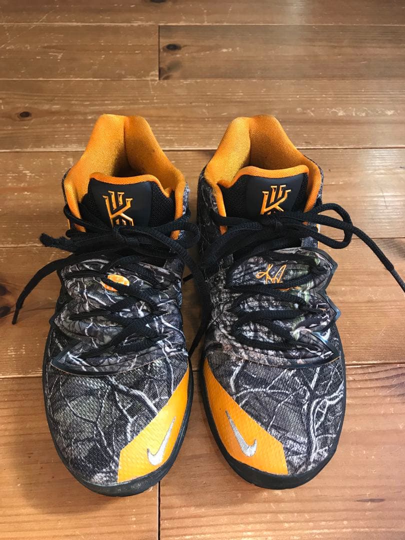 【レア】NIKE カイリー5 タコＰＥキッズ　22.5センチ　ナイキ　バッシュ