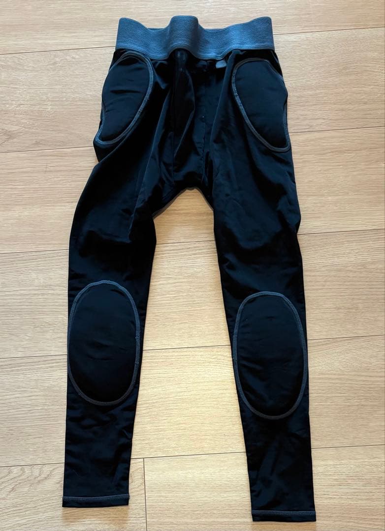 Columbia 子ども用 スキーウェア上下セット＋プロテクター、グローブ付