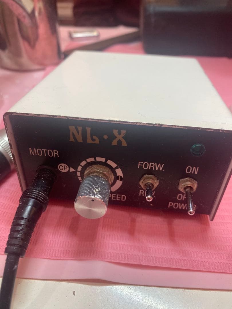 【中古】ネイルラボ ネイルマシン NLX 綺麗めな機種