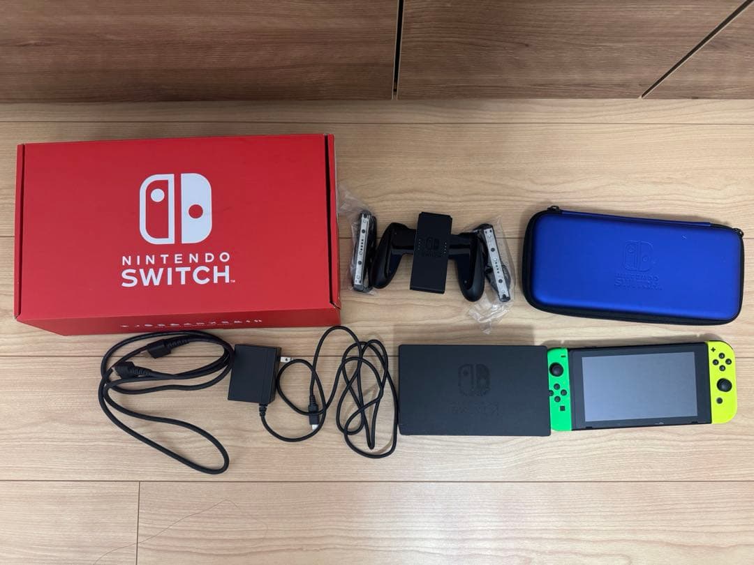 Nintendo Switch 本体　microsd ケース付き