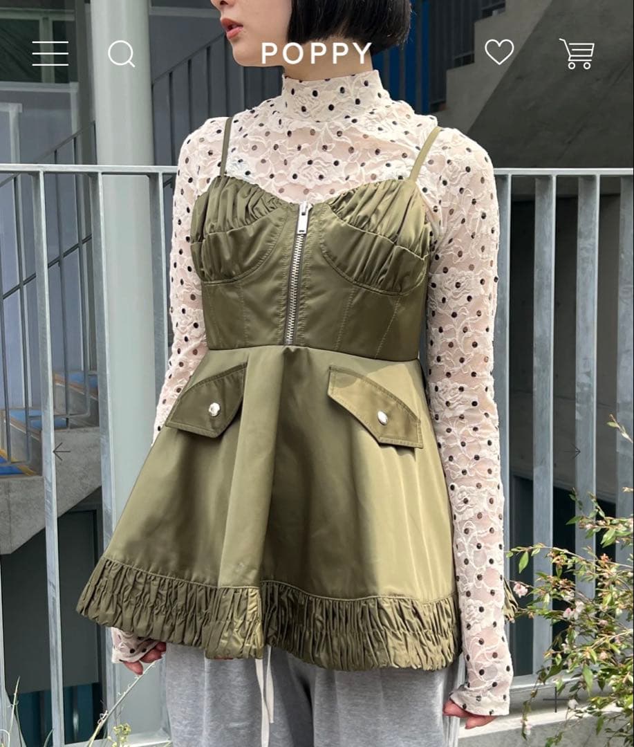 POPPYドット柄長袖トップス ハイネック