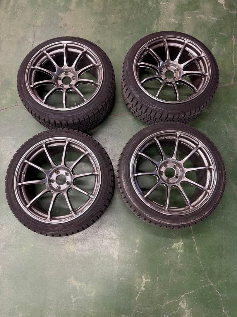 アドバンレーシング　 RS3 18インチ　9.5j 86 BRZ