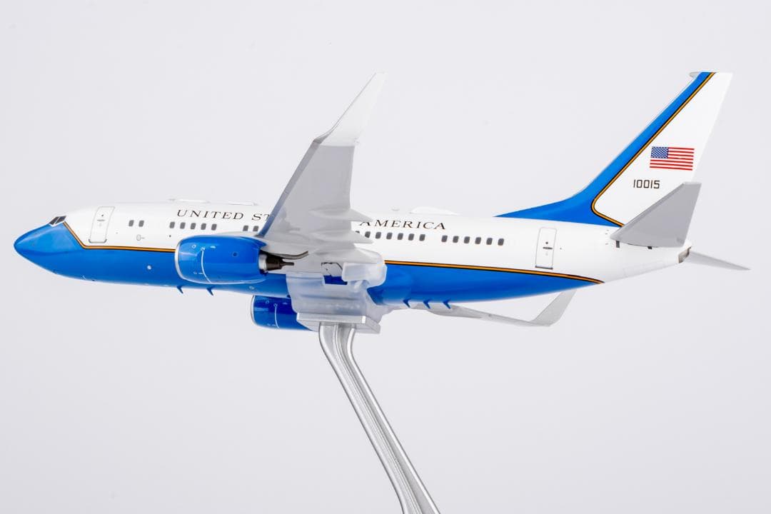 アメリカ空軍 C-40B 01-0015 1/200