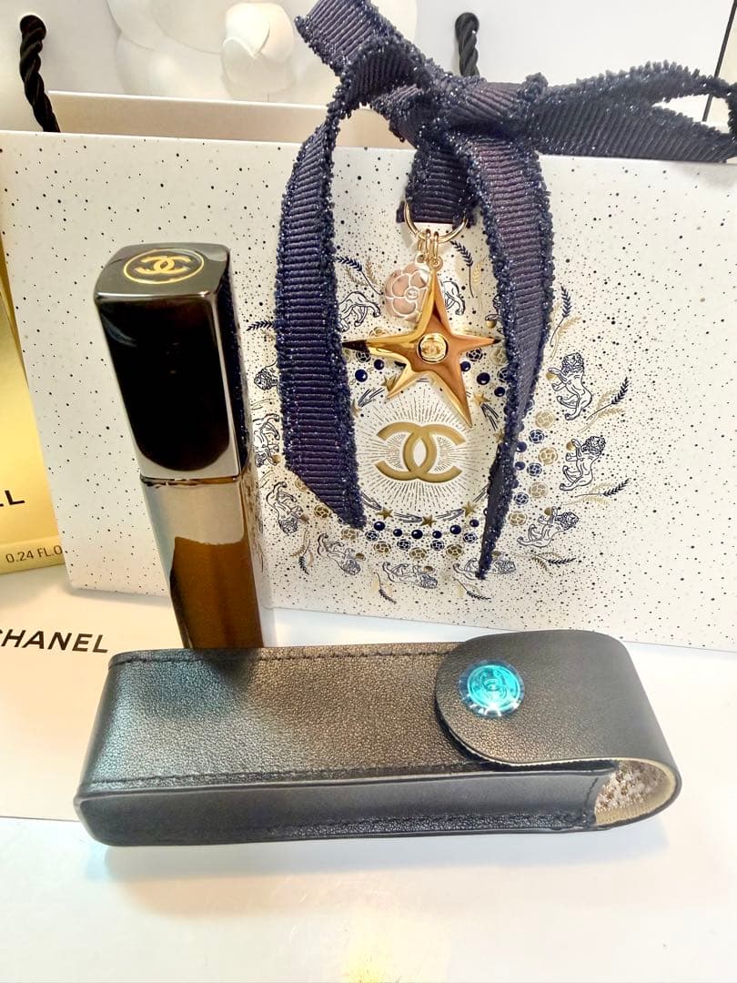 CHANEL 新製品　新品未使用リップ　サブリマージュレクストレユイル レーヴル