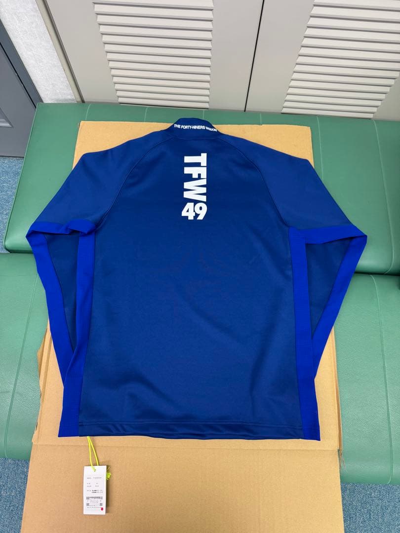 TFW49 長袖ハイネックシャツ　サイズL