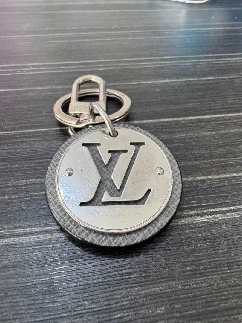 ルイヴィトン サークル シルバー キーリング キーホルダー チャーム