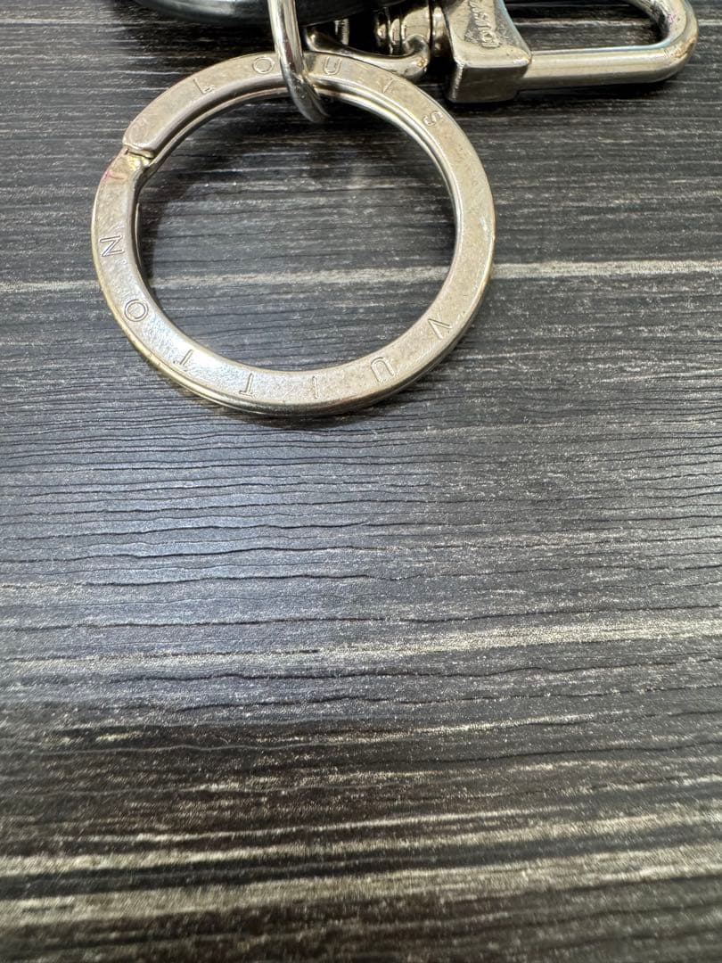 ルイヴィトン サークル シルバー キーリング キーホルダー チャーム