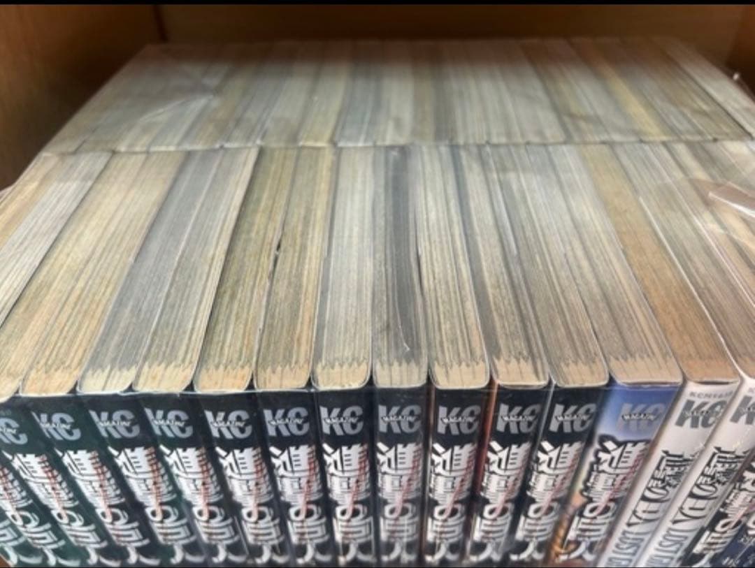 進撃の巨人　全巻セット 34冊﹢ 8冊