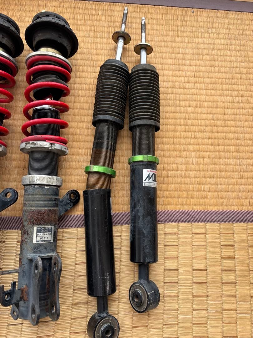 フィット　ge8 車高調　前後違うメーカー　リアジャンク