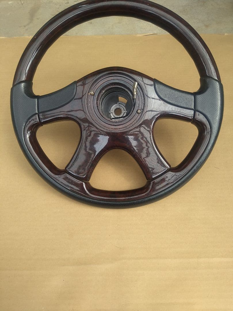 Fabulous ステアリングホイール ダークウッド