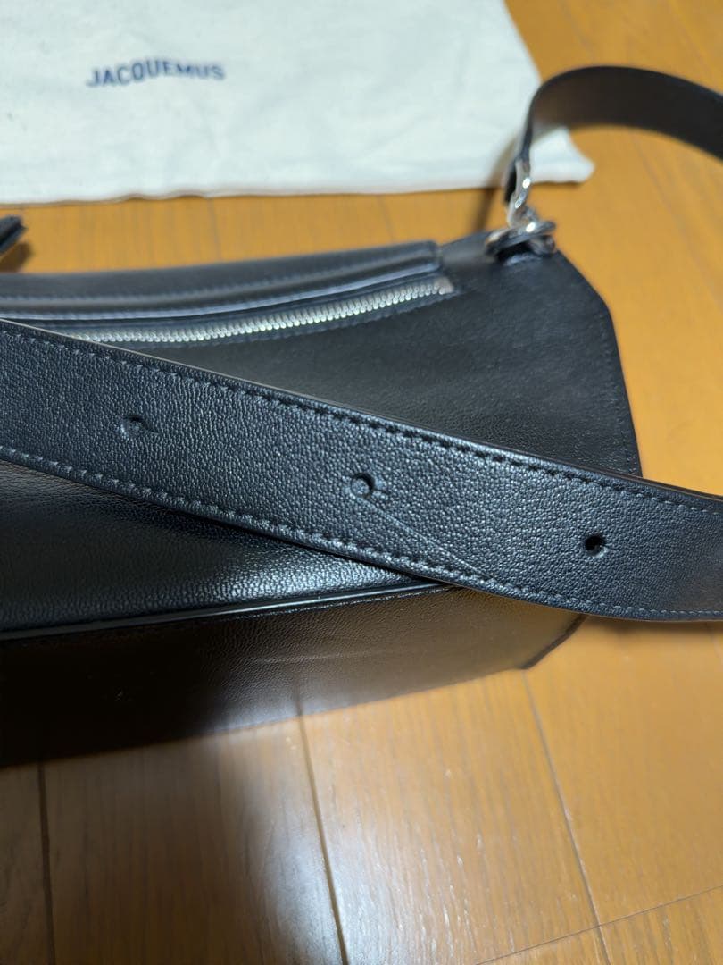 JACQUEMUS Le Messenger Capri バッグ