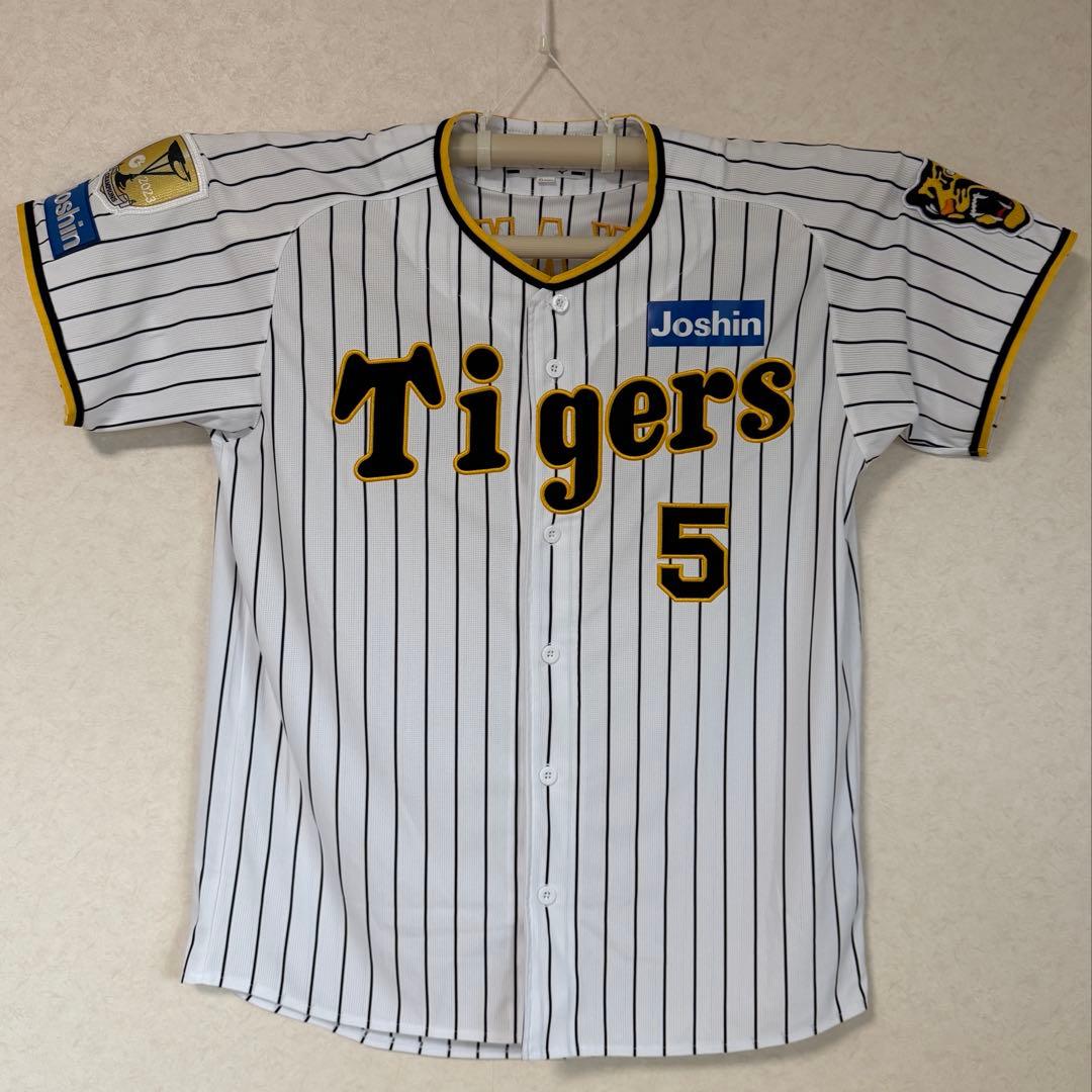 阪神タイガース 近本 2024 ユニフォーム チャンピオン エンブレム Oサイズ