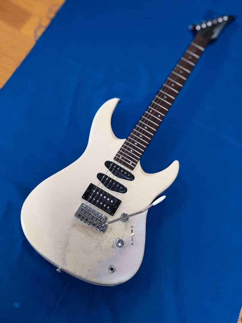 Yamaha RGX112J ホワイトエレキギター良い音が出ます