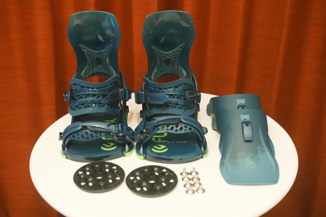 FLUX CV 21-22モデル NAVY Mサイズ