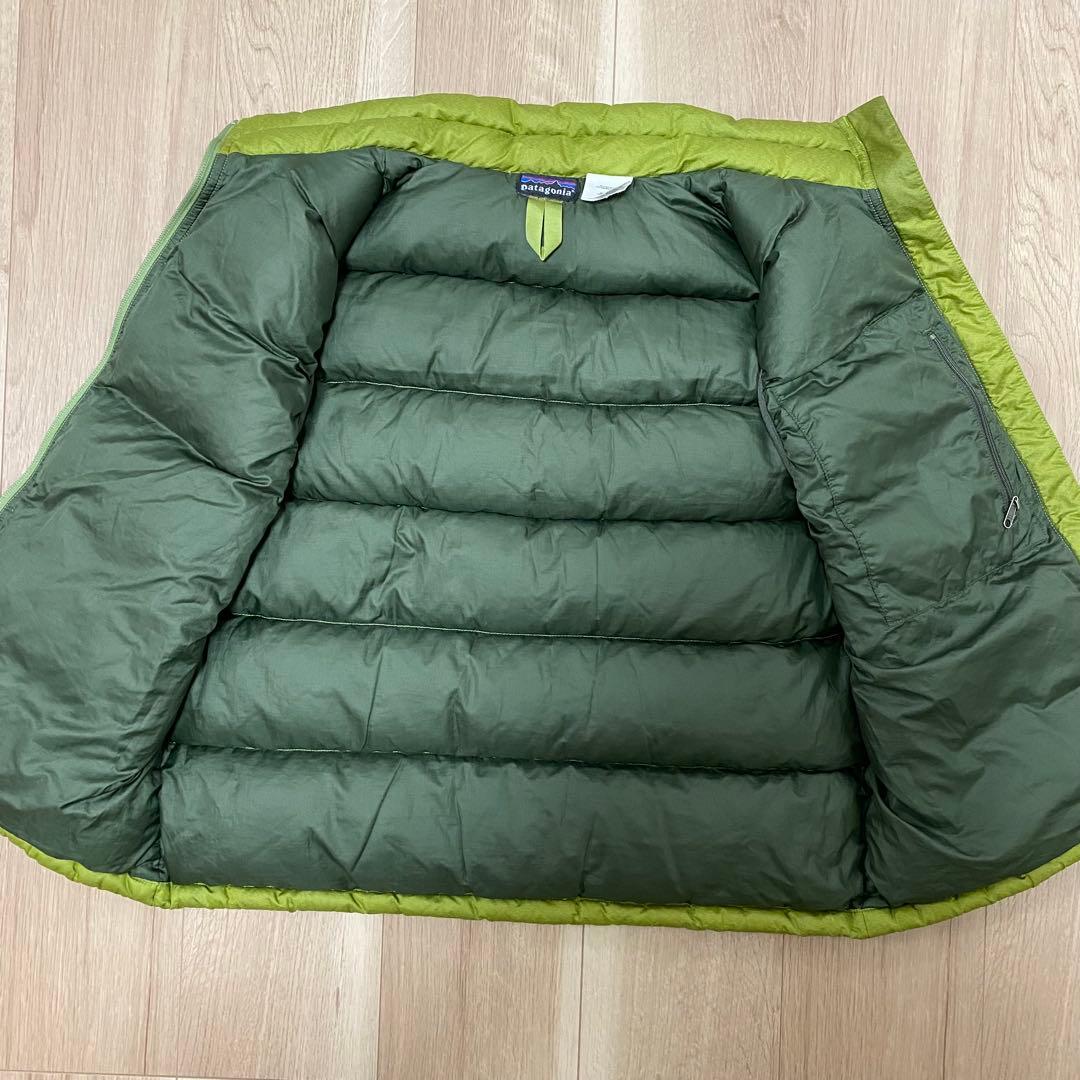 【希少カラー】Patagonia　ダウンベスト　グリーン　Sサイズ