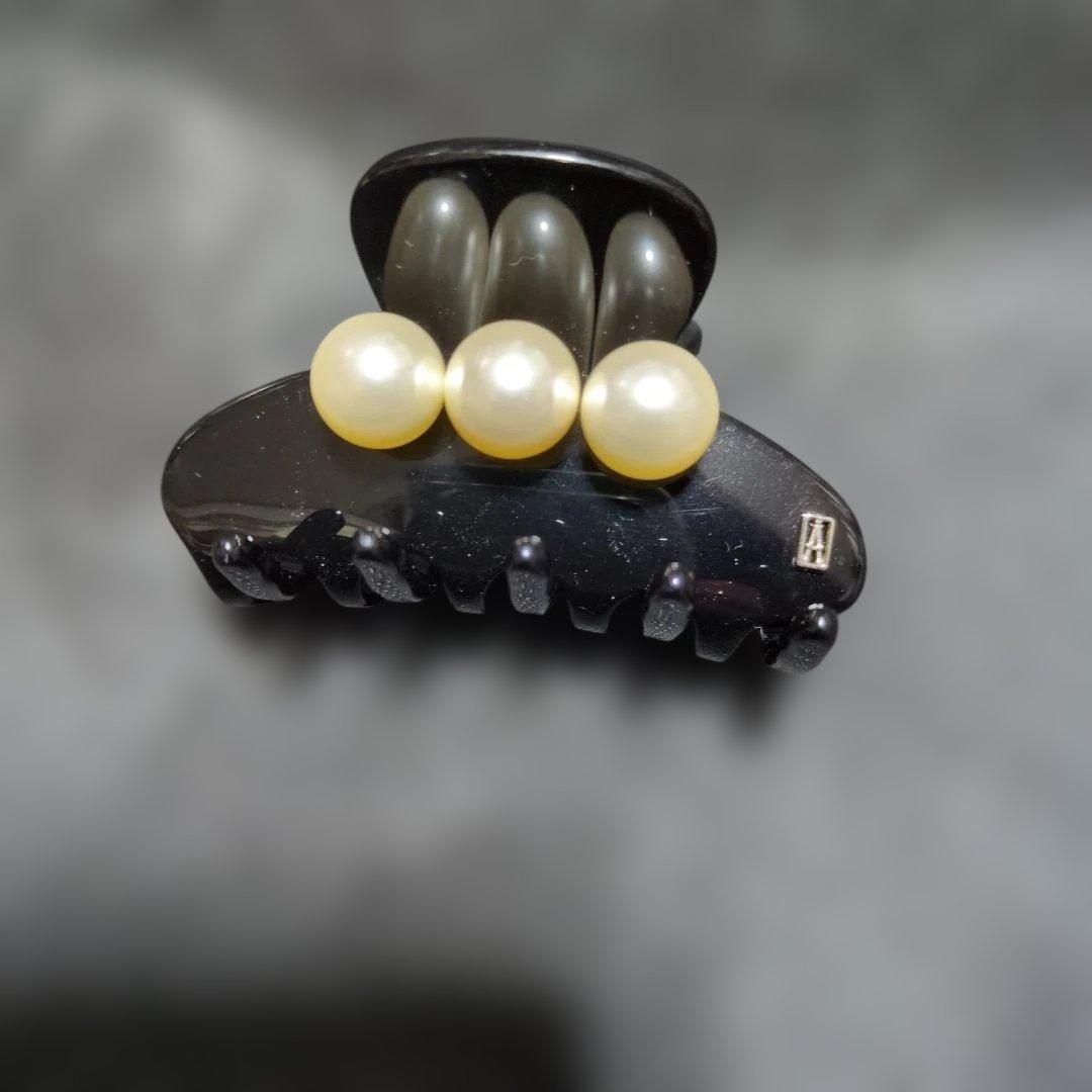 今週末まで値下げ!!Alexandre de Parisクリップ　パール