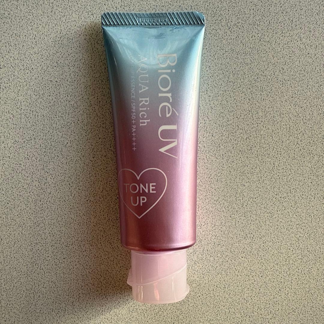 日焼け止め Biore Aqua Rich Tone Up 80g