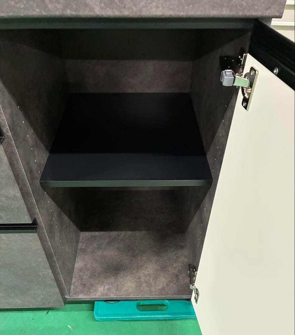 若干色ムラあり、パモウナ EMA-1400Rカウンター 幅140cm