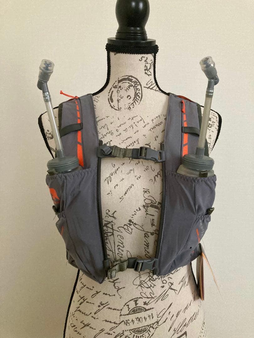 【新品未使用】ネイサン　ベイパーカー 4L メンズ（ボトル2本付属）　トレラン