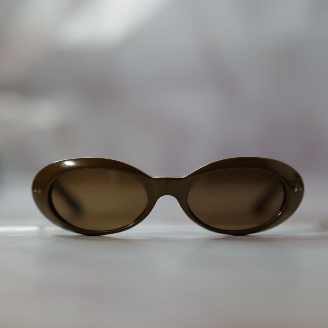 イエスさん専用 GUCCI グッチ カートコバーン Y2K オーバル 希少カラー