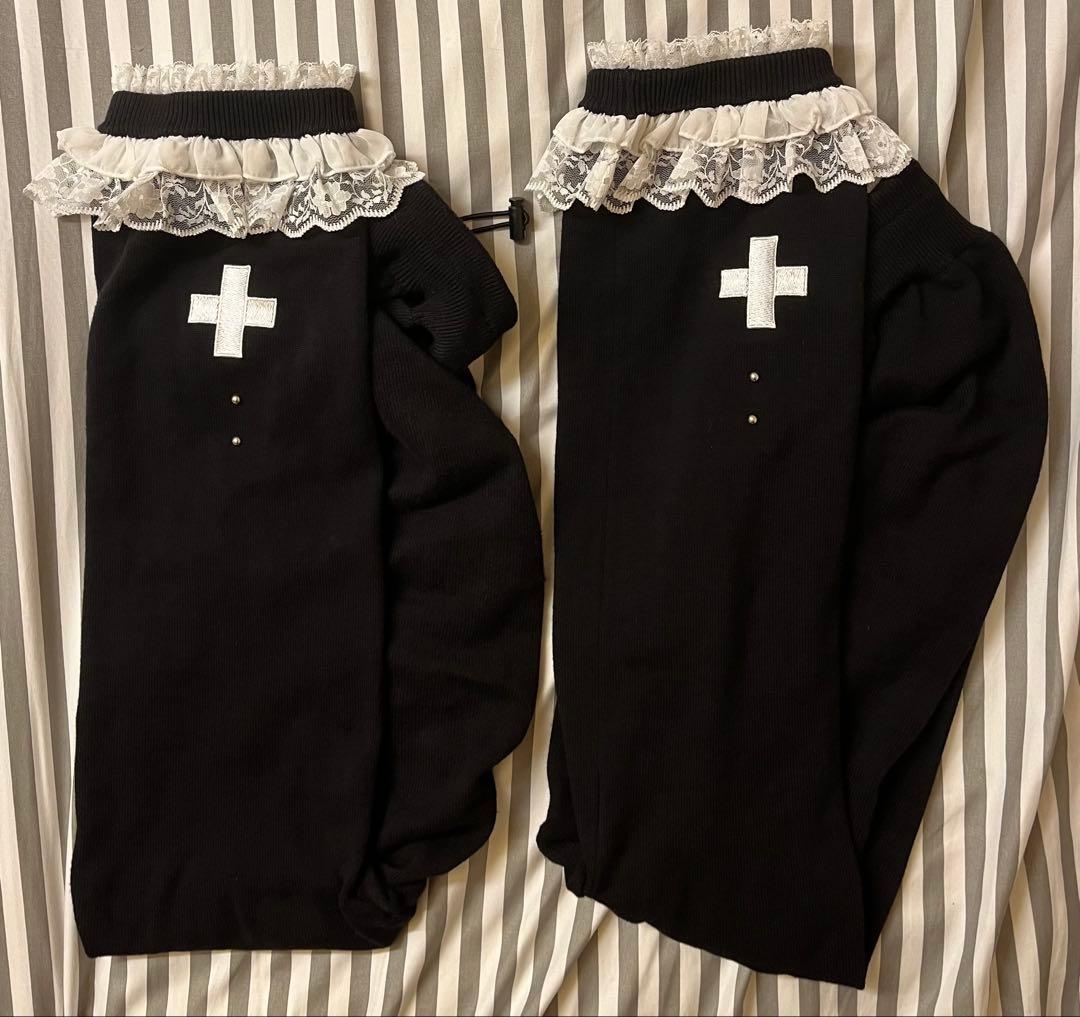 DimMoire×AVENCHUMU レッグウォーマー　Black×White