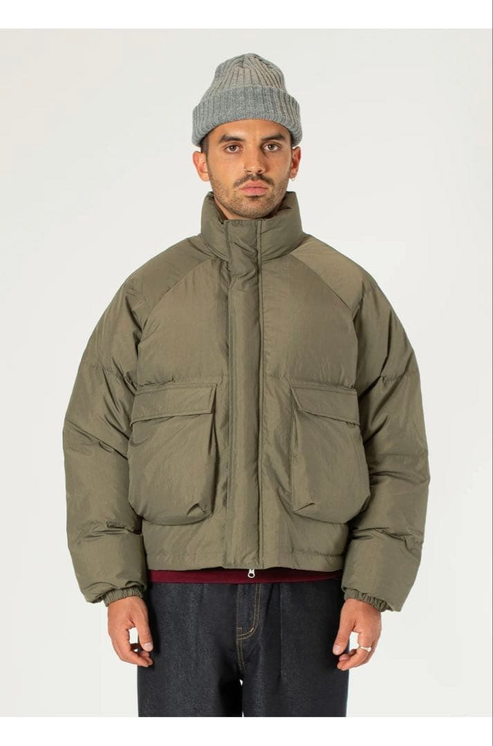 Estudio Niksen Raglan Puffer Jacket タグ付き