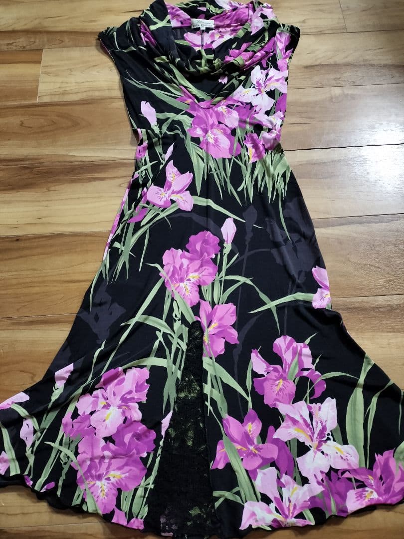 Blumarine アイリス柄 ノースリーブ ストレッチセミロングワンピース