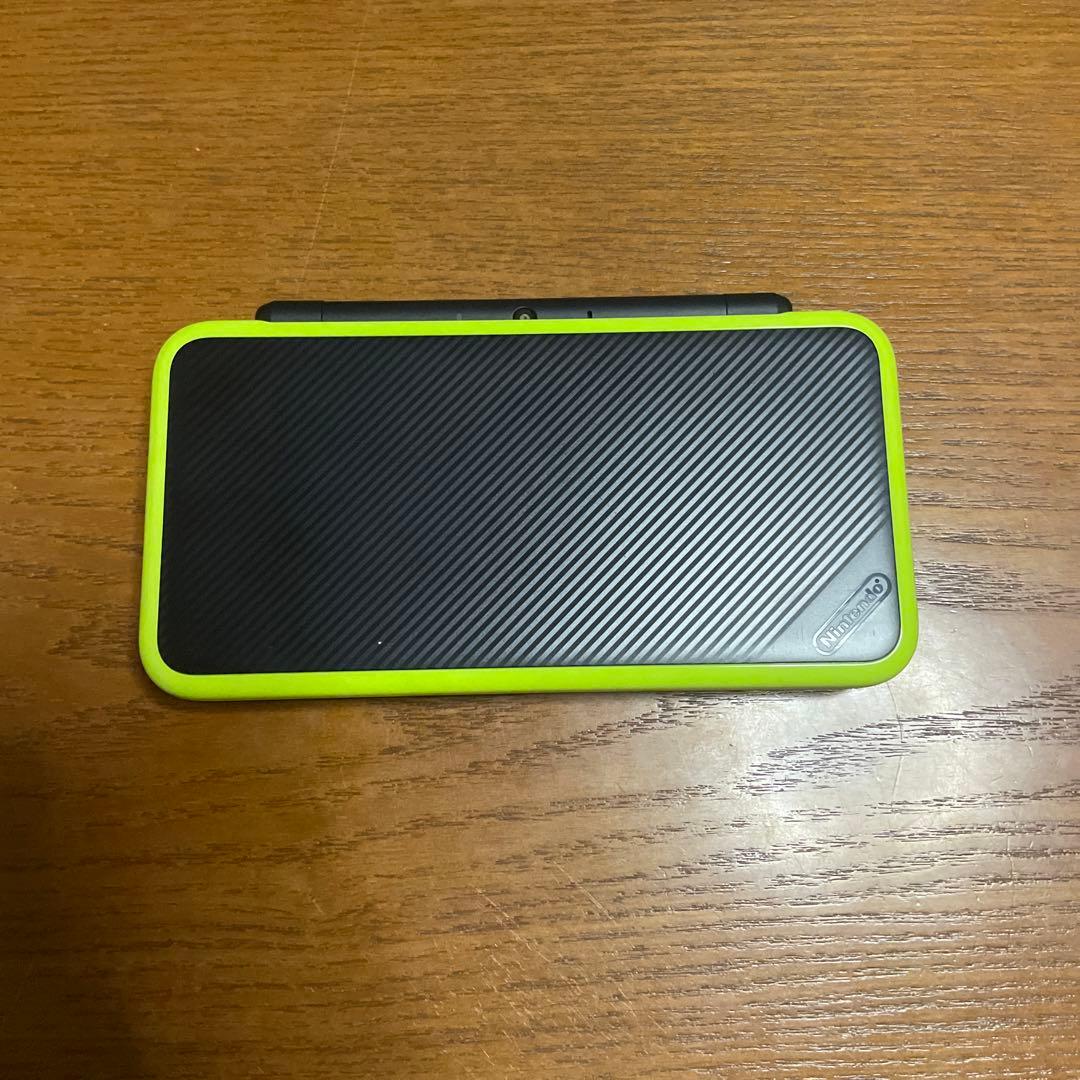 2DSLL本体　充電ケーブル付き