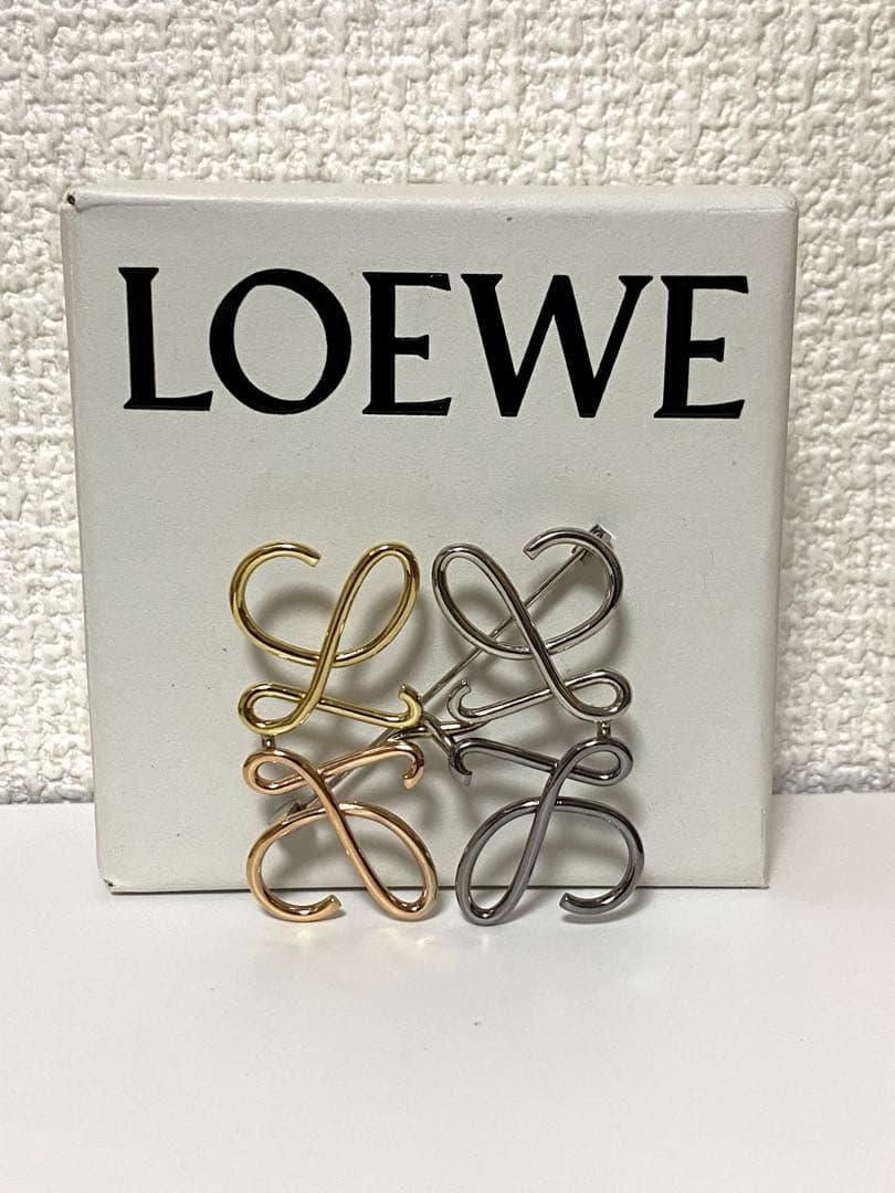 LOEWE ロエベ アナグラムブローチ マルチカラー