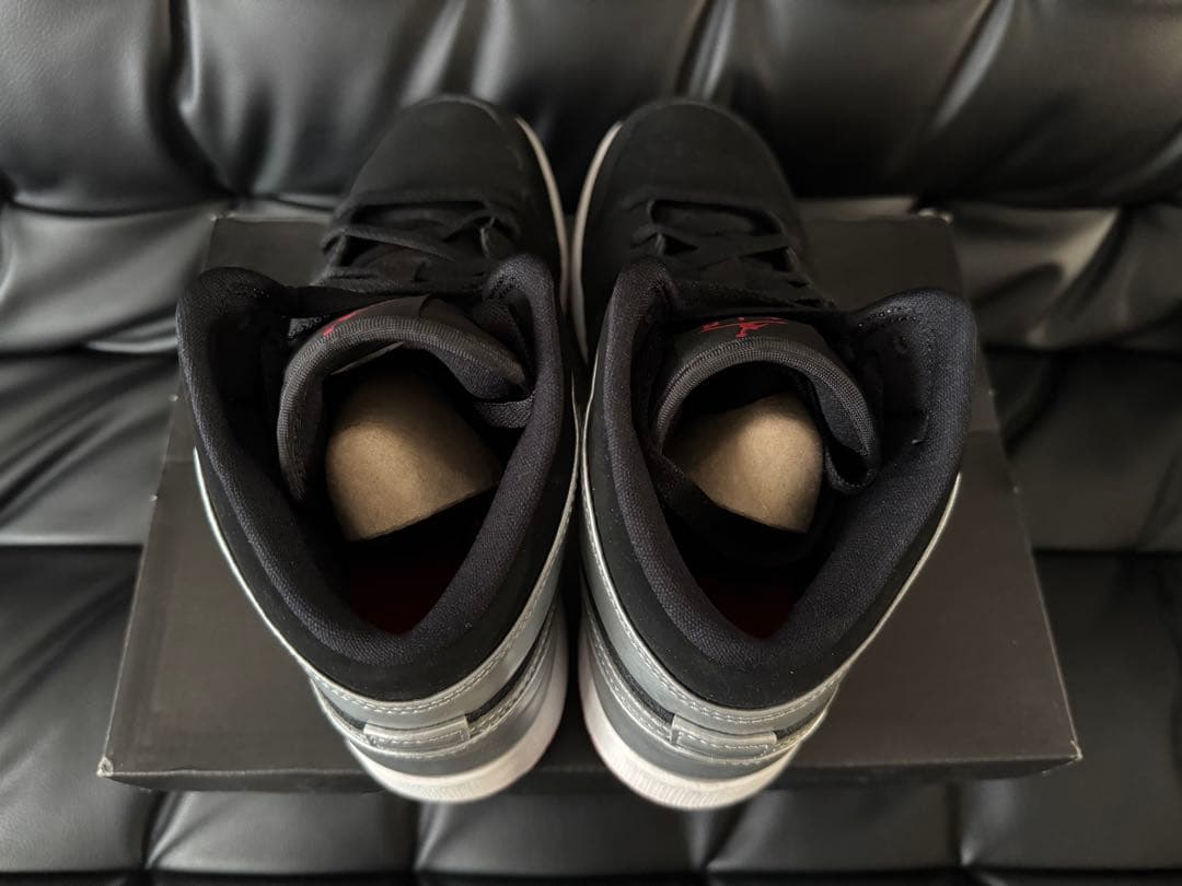 【美品・付属品完備】NIKE AIR JORDAN 1 MIDブラック×シルバー
