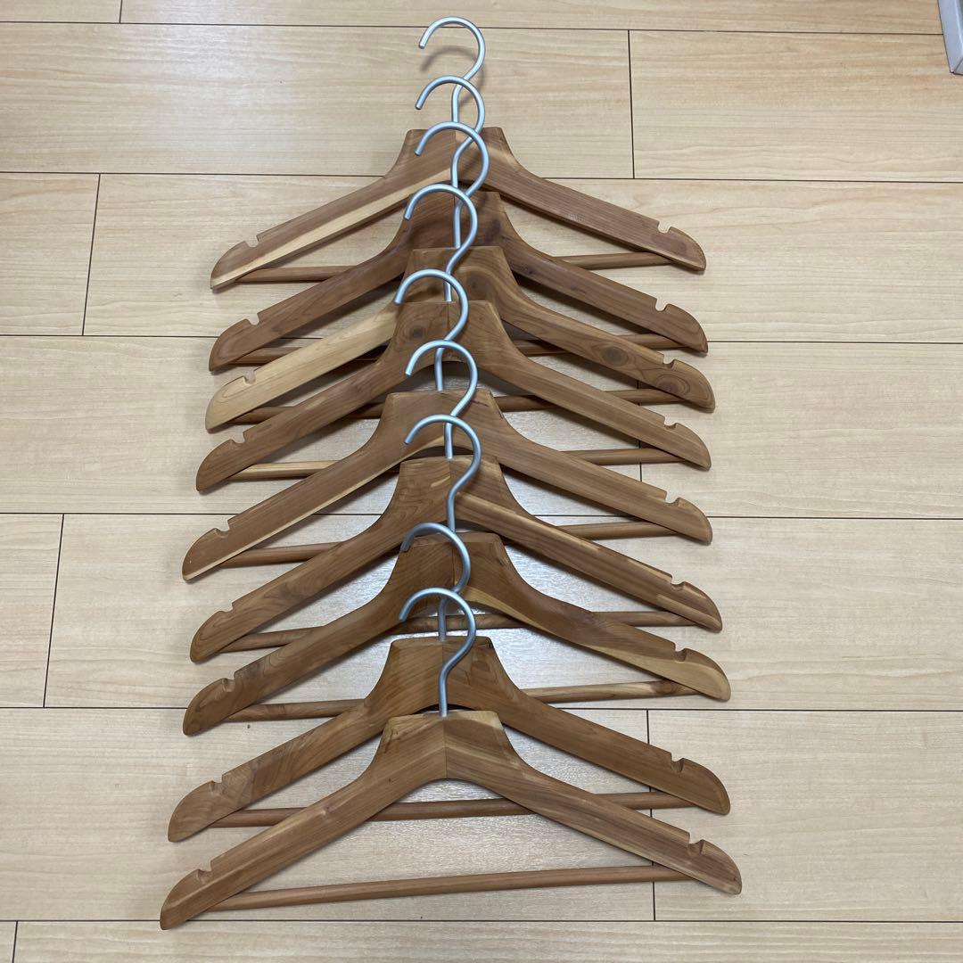 【使用品】無印良品　レッドシダー　ハンガー 9本セット