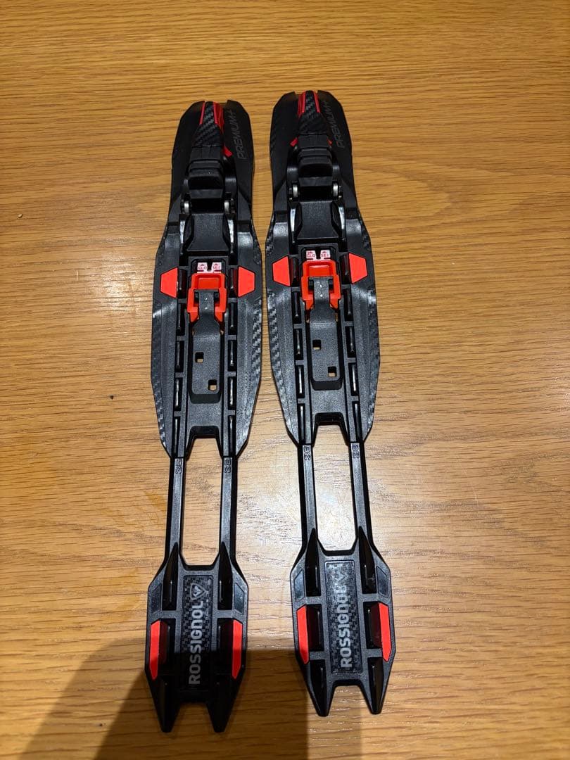 【片方破損】クロスカントリースキー　ビンデイング　ロシニョール