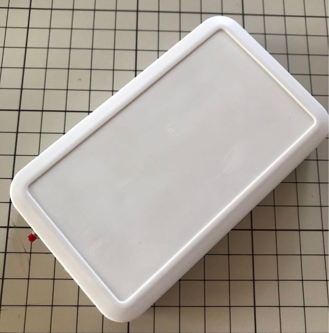 シューマン共振　発生装置