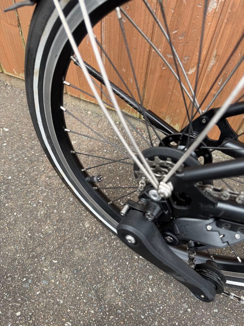 ブロンプトP line 4速ミッドナイトブラック クロモリ➕一部チタンフレーム