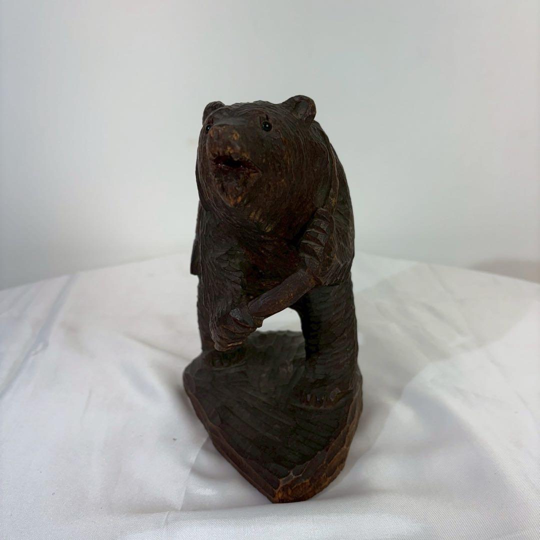 木彫り熊　背負い鮭　彫刻　北海道