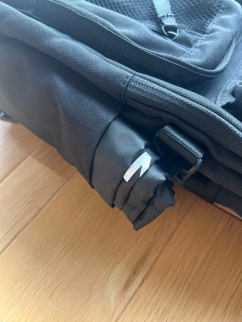 【送料込】THE NORTH FACE ブラックバックパック ノースフェイス