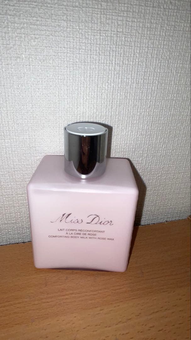 Miss Dior 香水 ブルーミングブーケ✨とボディークリームのセットです！！