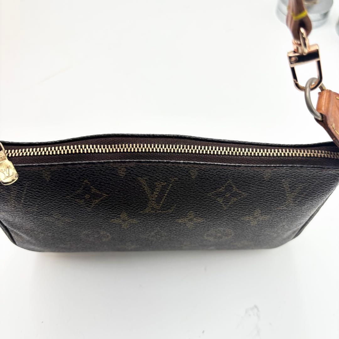 ルイヴィトン 　ポシェット アクセソワール アクセサリーポーチ ハンドバッグ