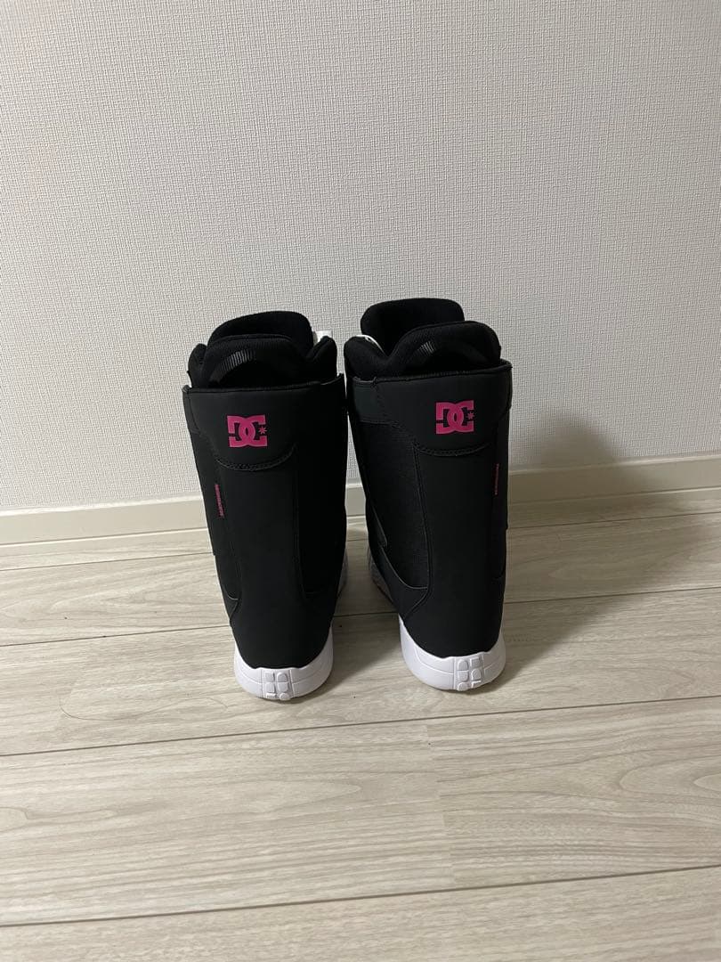 DC ブラック ピンク スノーボードブーツ 女性用