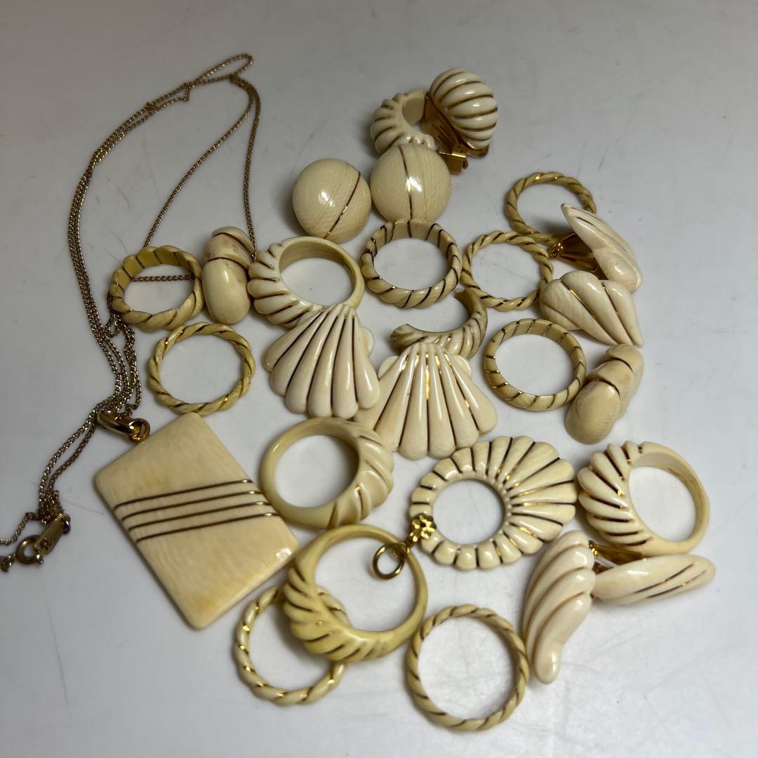 本金入　極上アクセサリー　217g 東さ8-0129☆2F