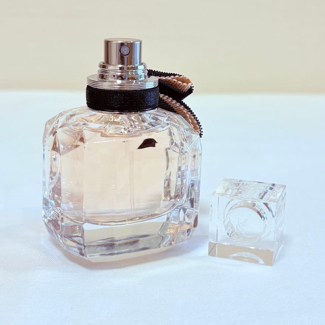 新品　イヴサンローラン　モンパリ　リュミエール　オードトワレ　香水　30ml