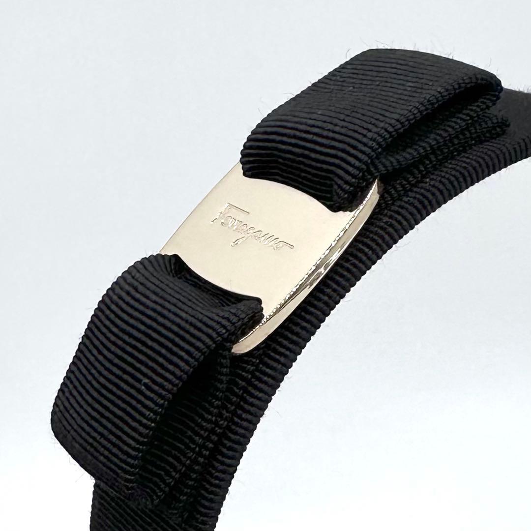 極美品✨サルヴァトーレフェラガモ ヴァラリボン カチューシャ ブラック×ゴールド